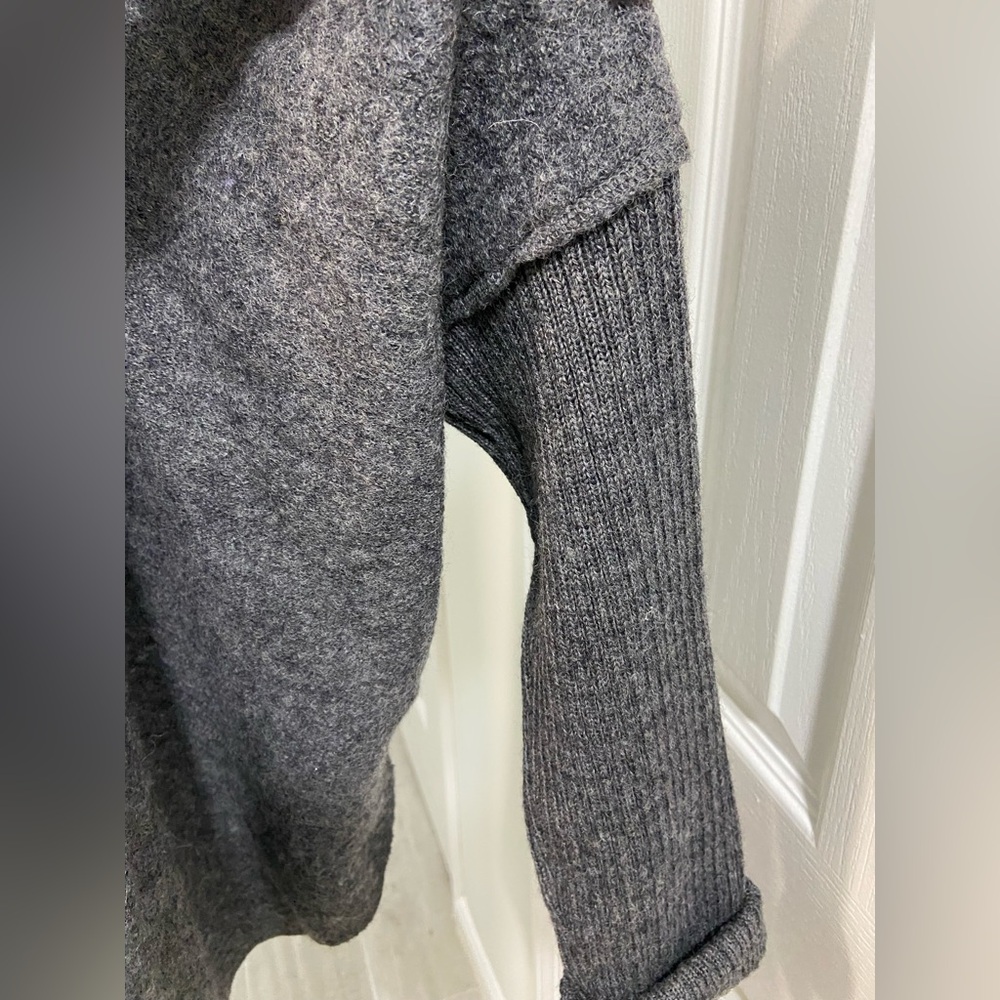 For Cynthia Charcoal  100% Wool  Sweater - Picture 7 of 8